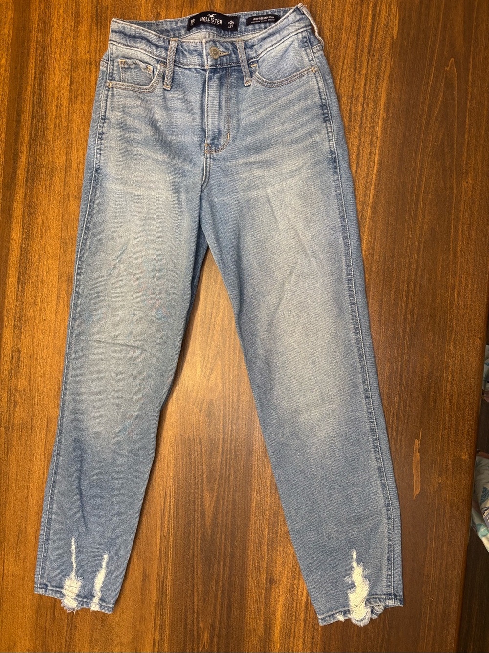 Hollister size 0 High-Rise Mom Jeans